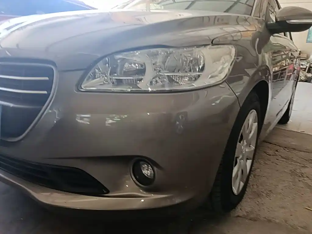 Peugeot 301 2014 2014 1.6L Automatic Comfort Edition