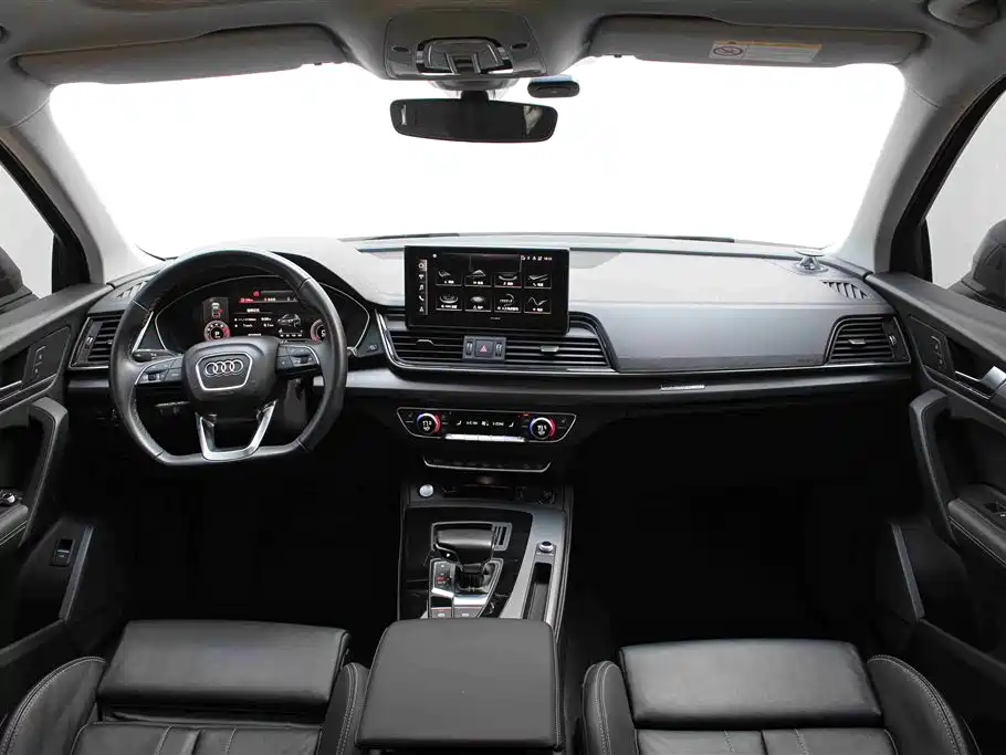 Audi Q5L 2022 Facelift 40T Luxury Dynamic фото 6
