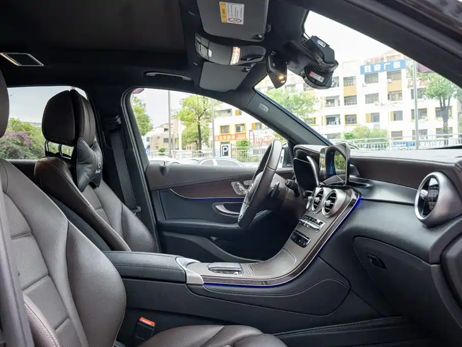Mercedes-Benz GLC 2021 GLC 300 L 4MATIC Sporty фото 16