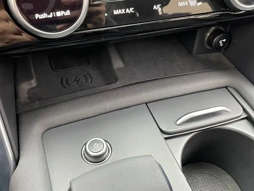 Land Rover Discovery 2021 360PS R-Dynamic S фото 22