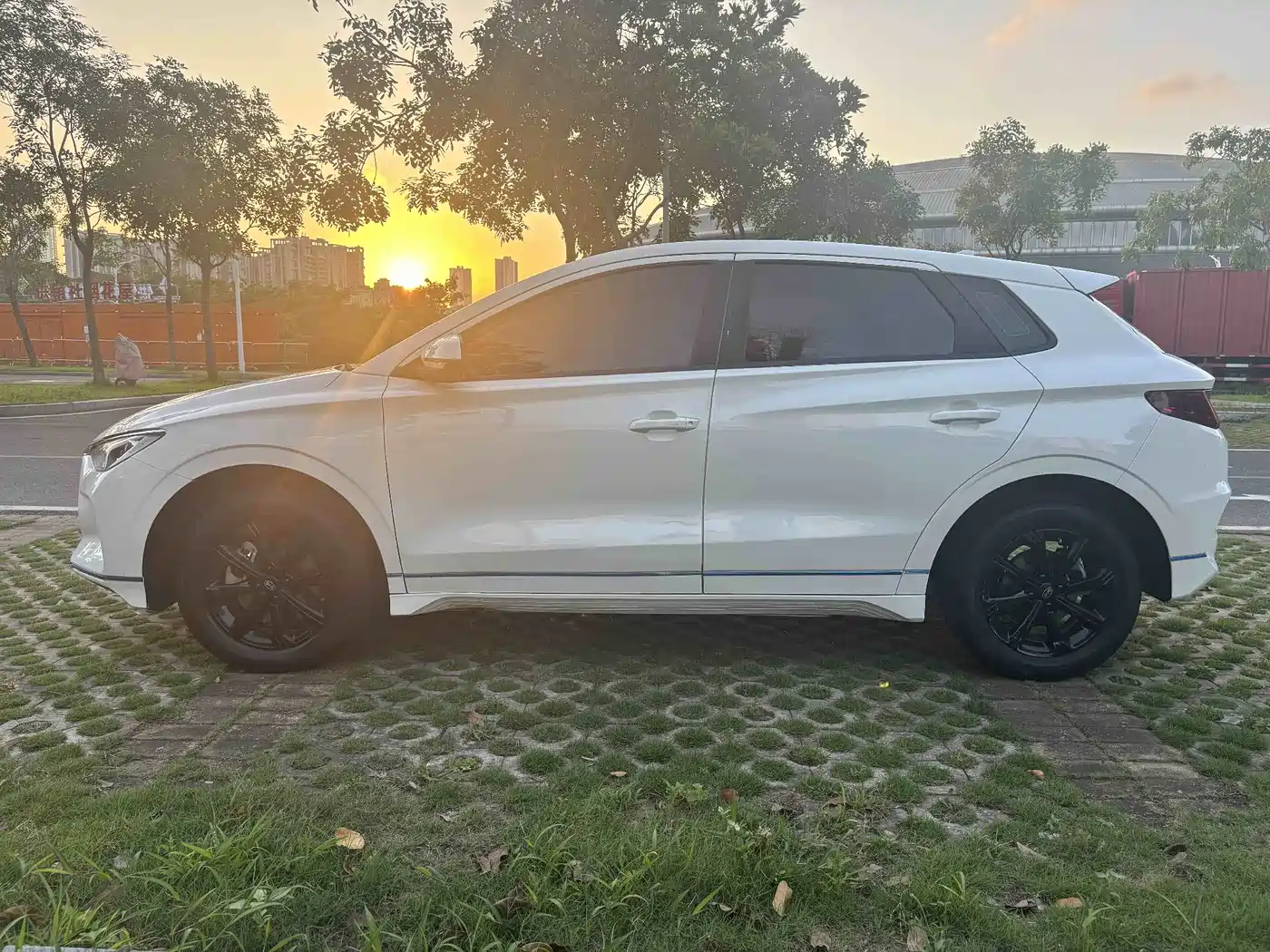 BYD e2 2021 Leading Comfort Edition фото 15