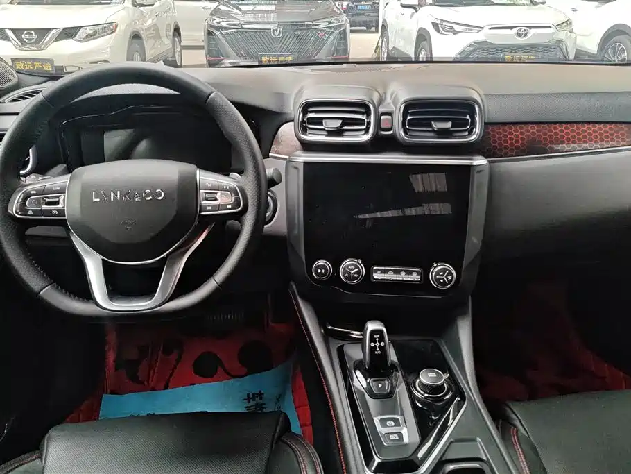 Lynk & Co 03 2019 2.0TD Auto Power Pro Version фото 12