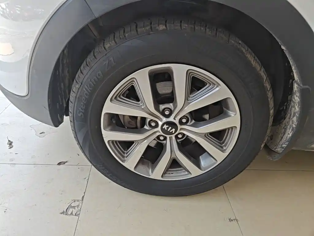 Фото 23 - Kia Sportage