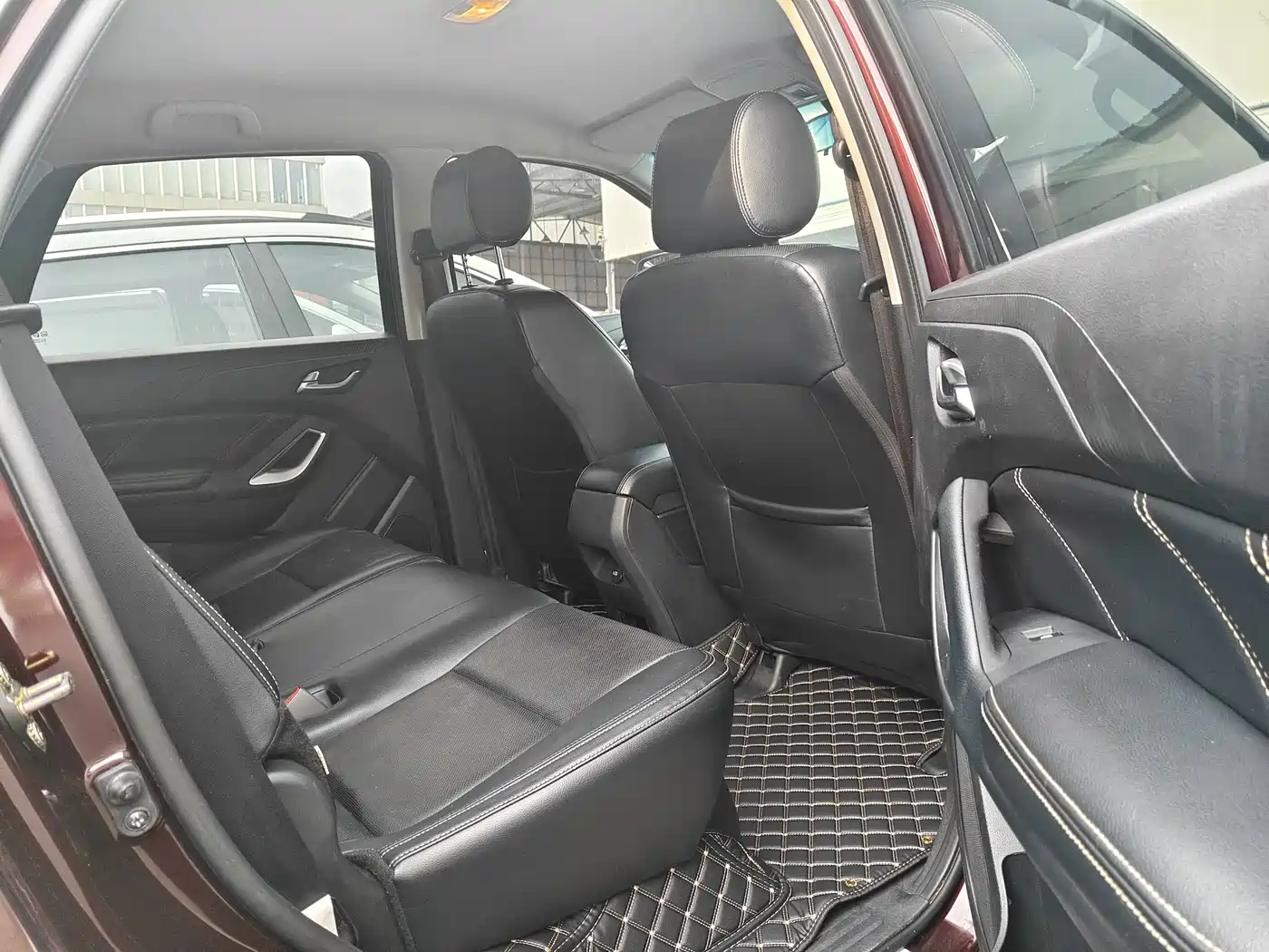 Jiangling Yusheng S350 2016 2016 2.0T Automatic 2WD Gasoline Luxury 5-seater