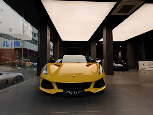 Lotus EMIRA 3.5T V6, механическая коробка, First Edition