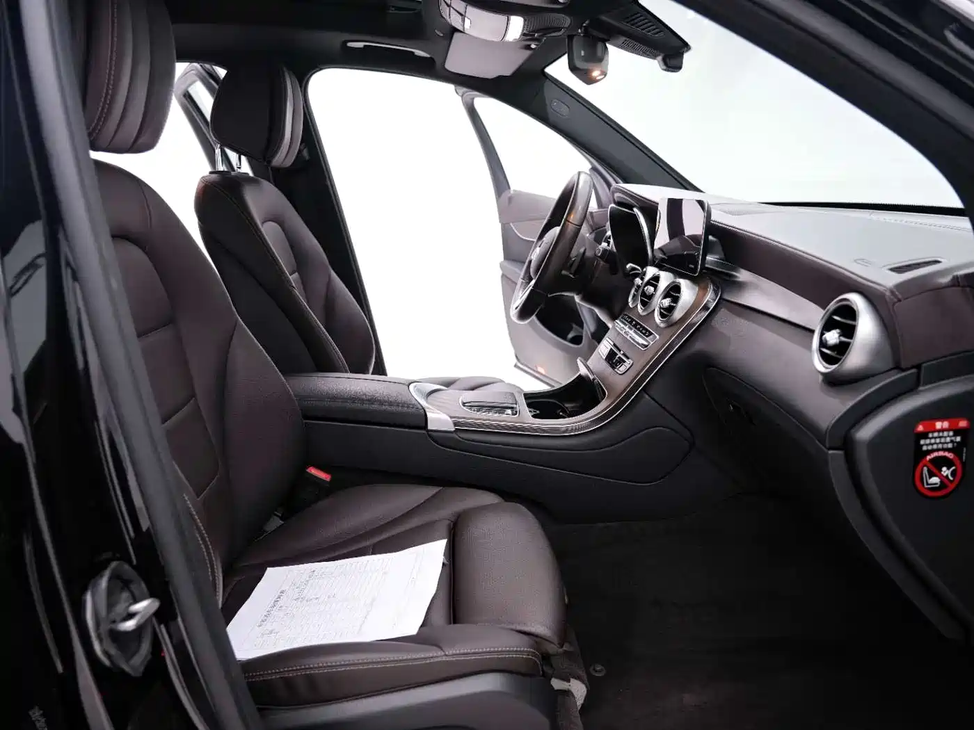 Mercedes-Benz GLC 2022 Facelift GLC 300 L 4MATIC Dynamic Collector's Edition фото 17