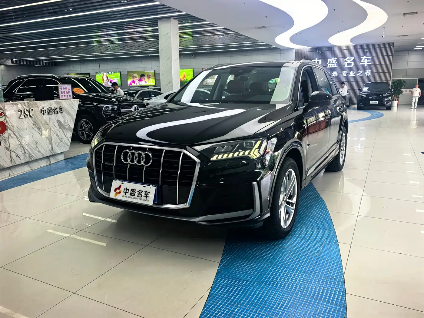 Audi Q7 2021 45 TFSI quattro S line Sport