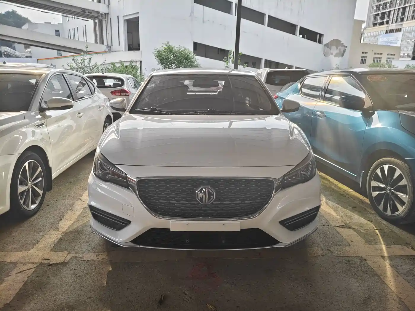Photo 2 - MG MG6