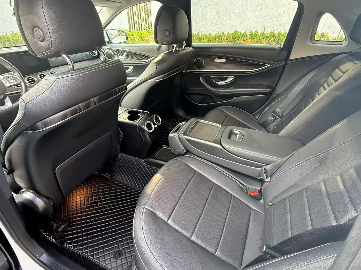 Mercedes-Benz E-Class 2019 E 260 L Sport фото 3