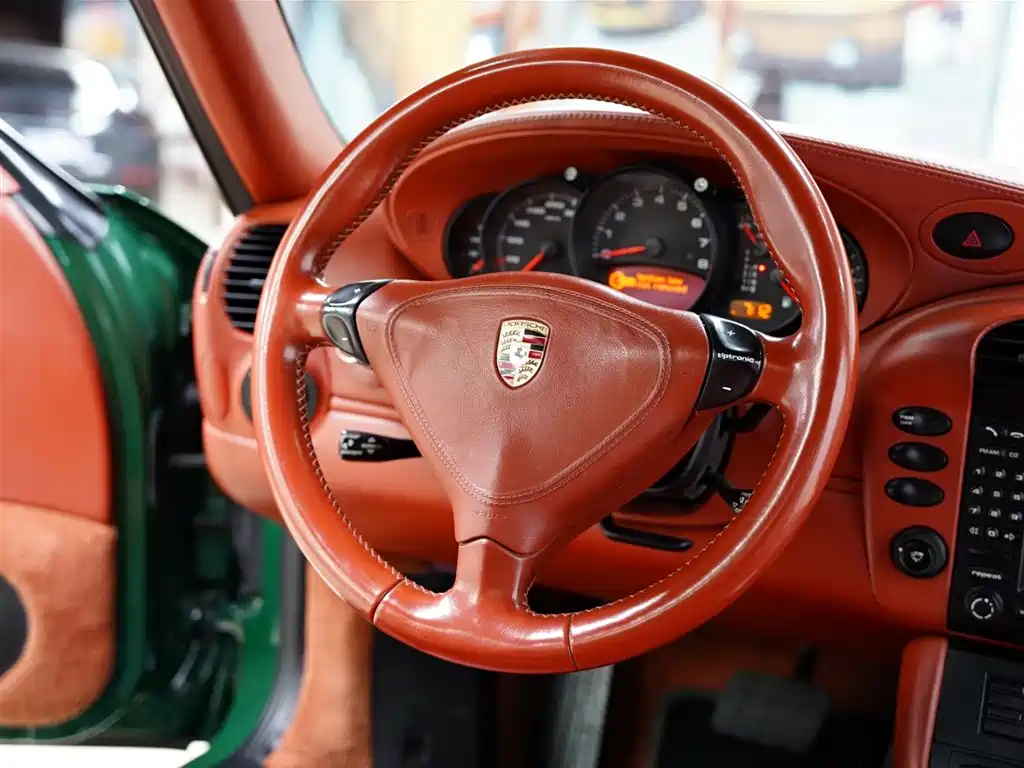 Porsche 911 2004 Carrera S Coupe 3.6L фото 48