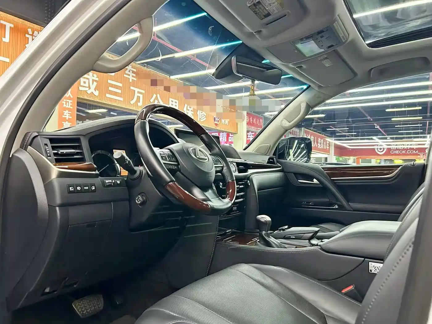 Lexus LX 2023 2019 570 Prestige Luxury Edition