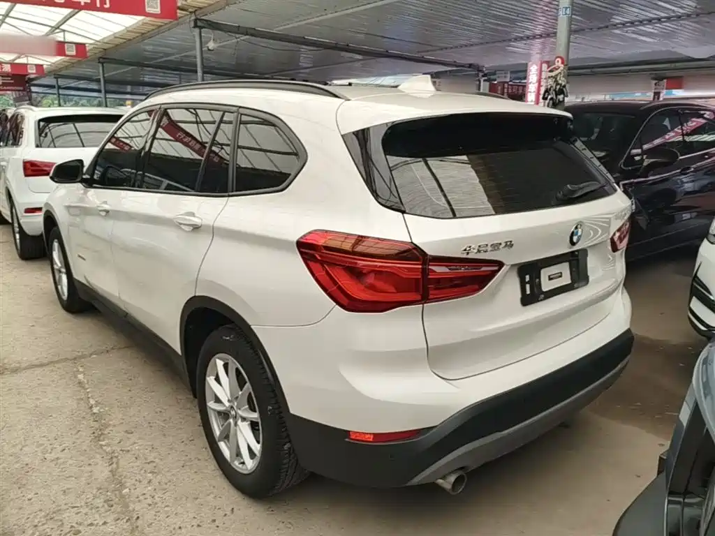 BMW X1 2016 sDrive18Li Fashion Model фото 5