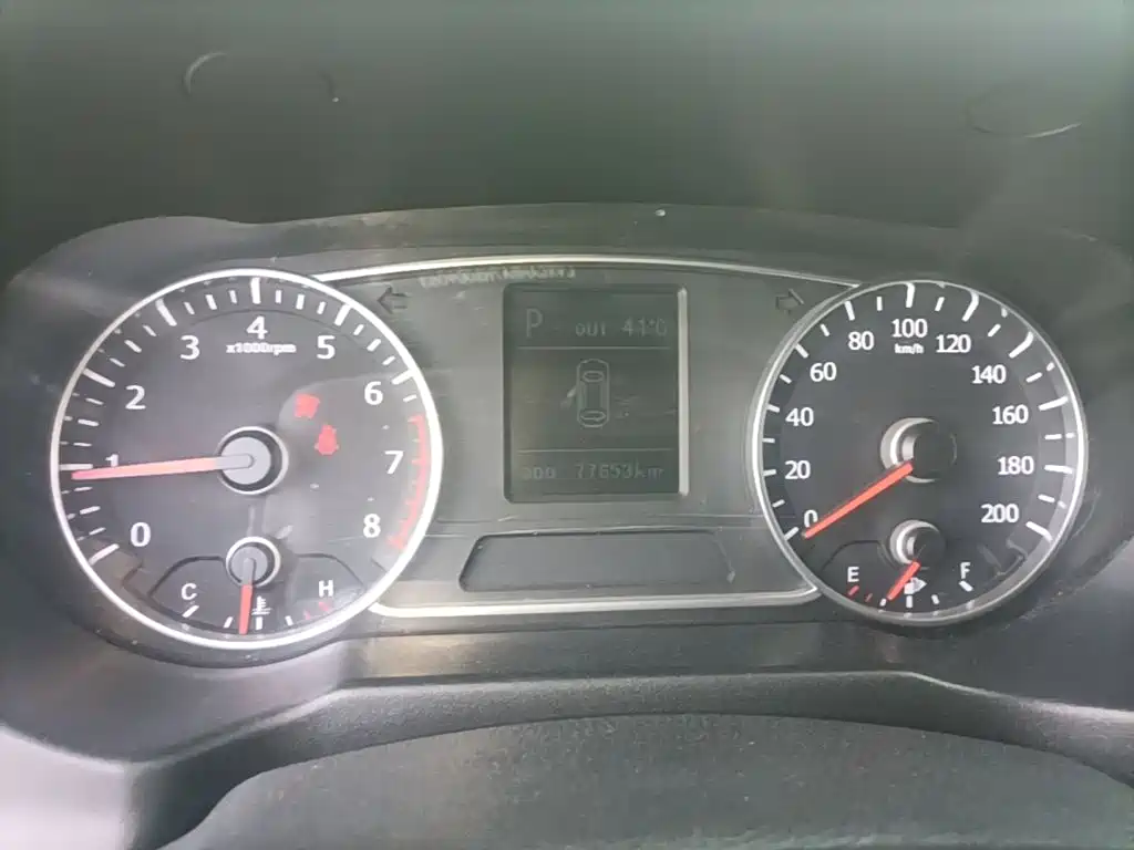 Landwind X5 2017 2016 Plus 1.5T CVT Pioneer Edition