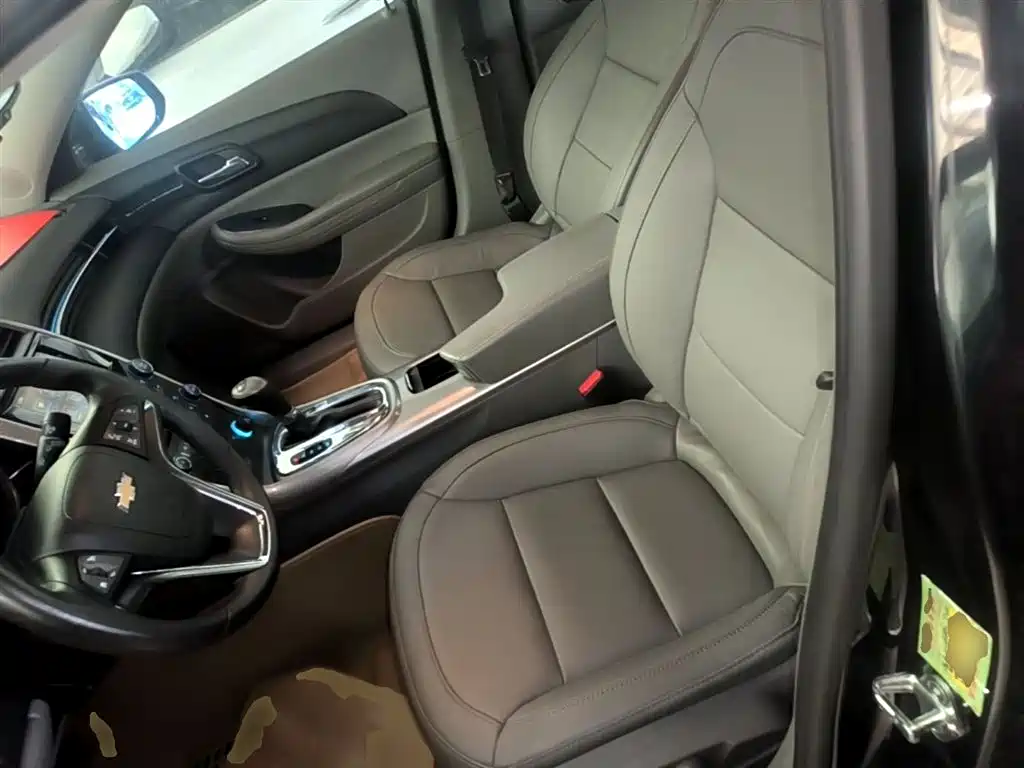 Chevrolet Malibu 2014 2.0L Automatic Luxury фото 15