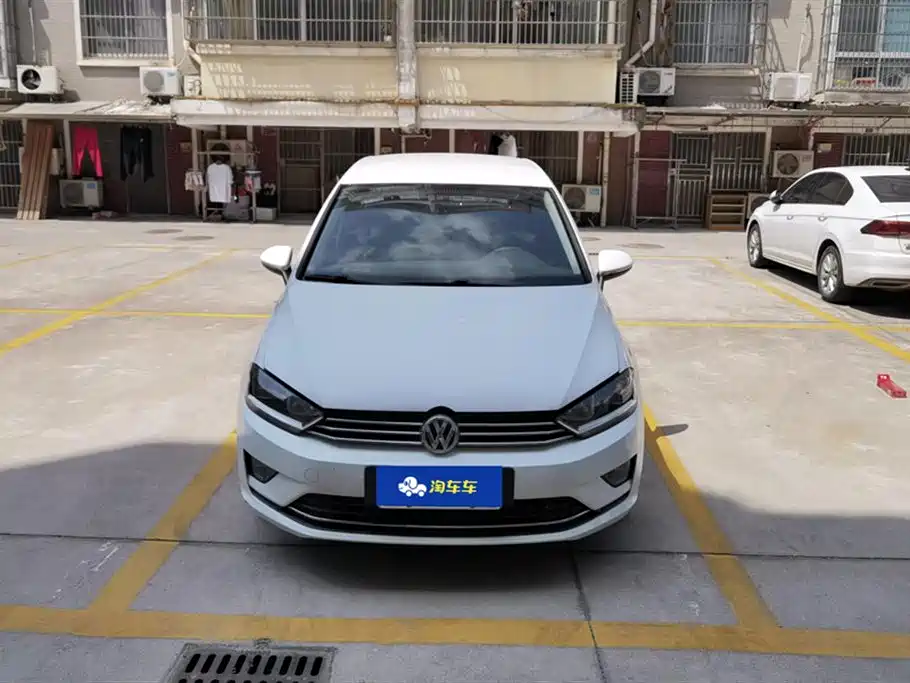 Volkswagen Golf Sportsvan 2016 1.6L Manual Comfort фото 2
