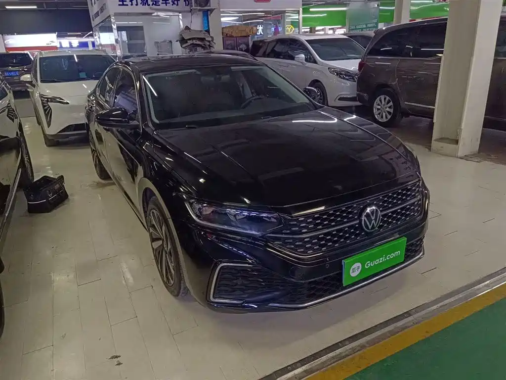 Volkswagen Passat 2022 330TSI Starlight Elite Edition фото 22