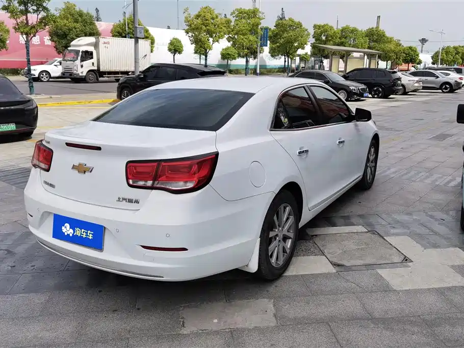 Chevrolet Malibu 2018 530T Automatic Luxury Edition фото 3