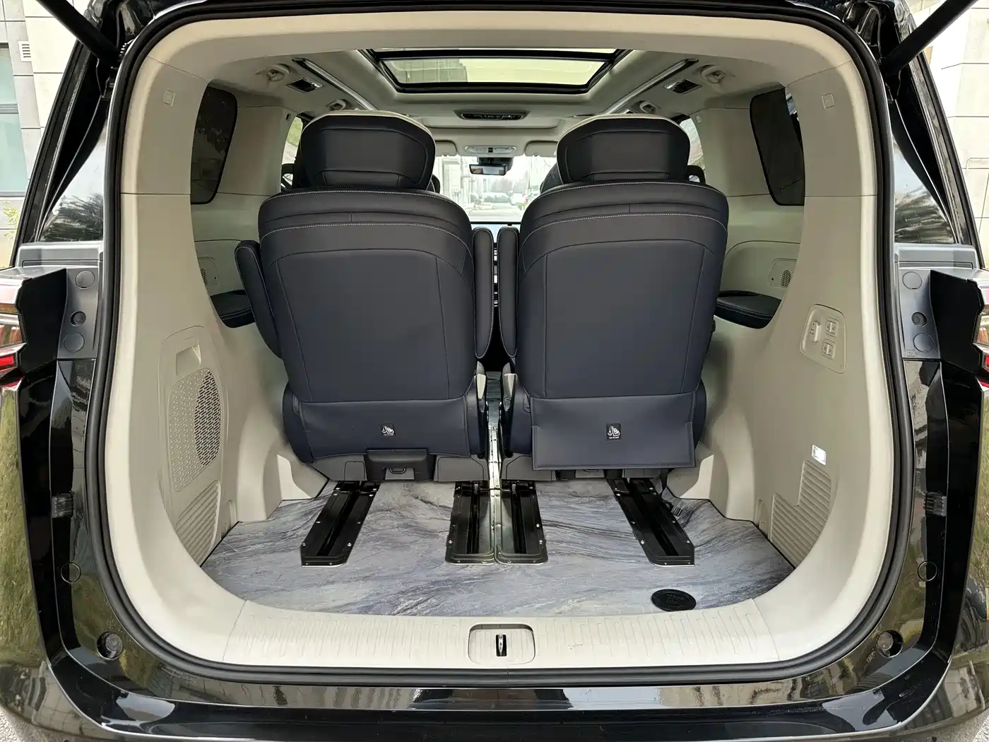 SAIC Maxus Maxus G90 2023 2.0T Interstellar Flagship Edition фото 21