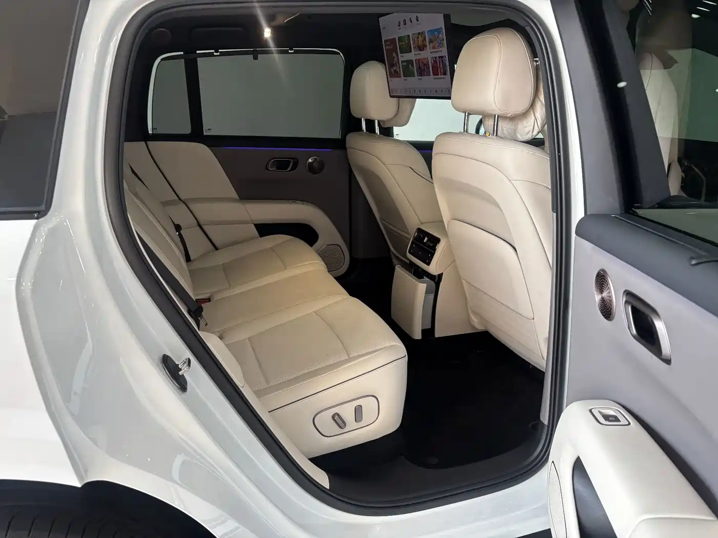 Li Auto i6 2025 2025 2WD Base Model