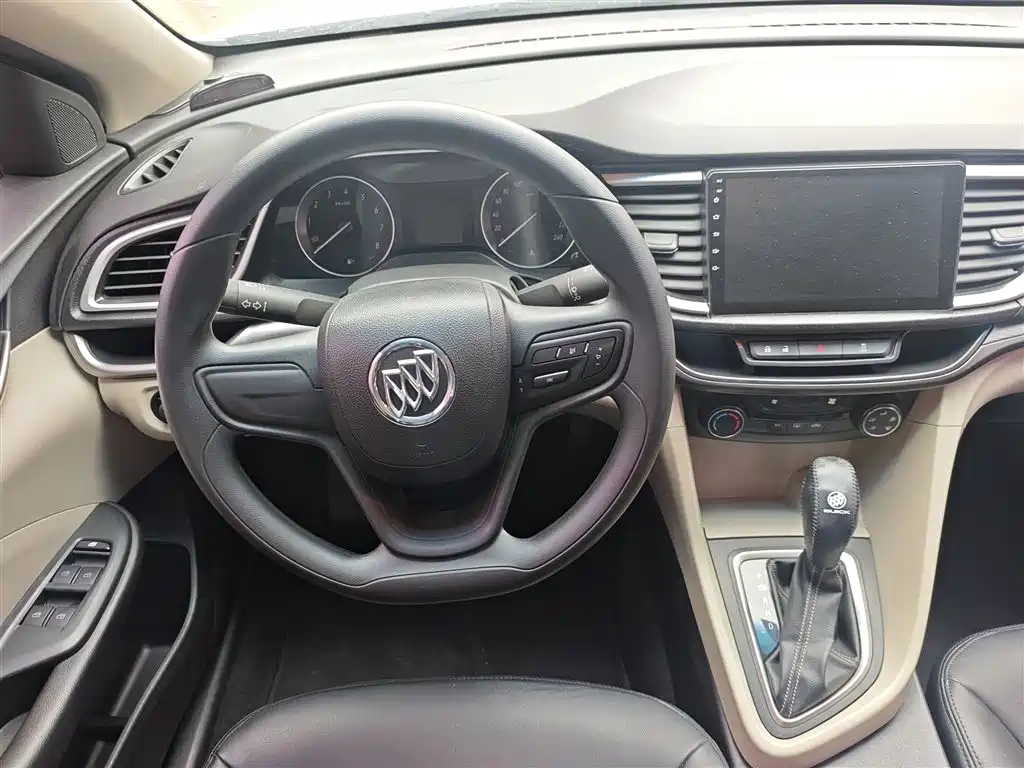 Buick Excelle 2015 15N Automatic Progressive фото 18