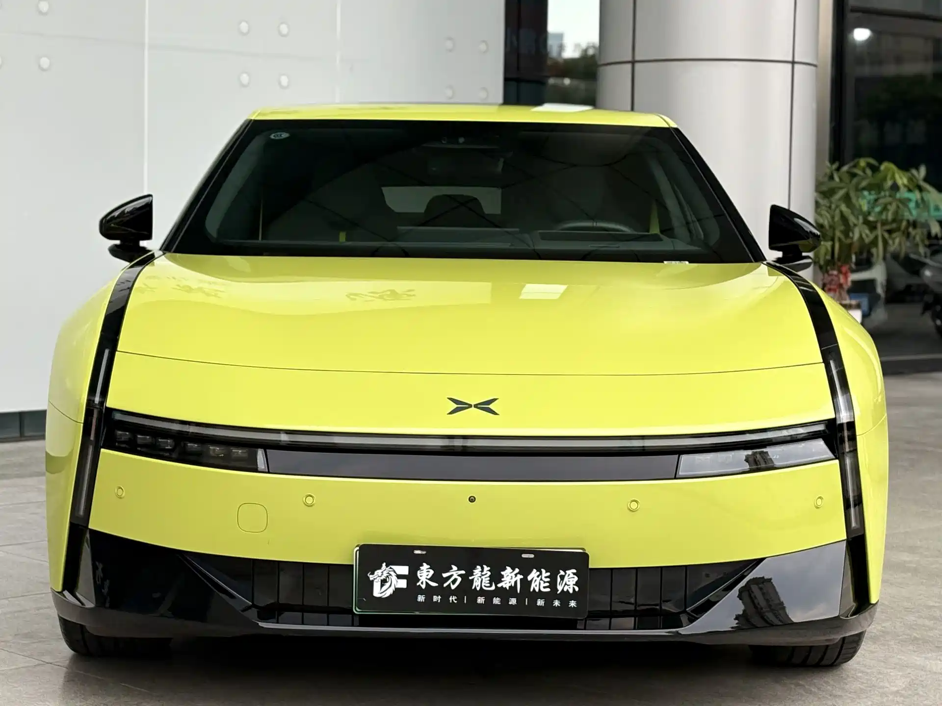 Фото 2 - XPeng P7