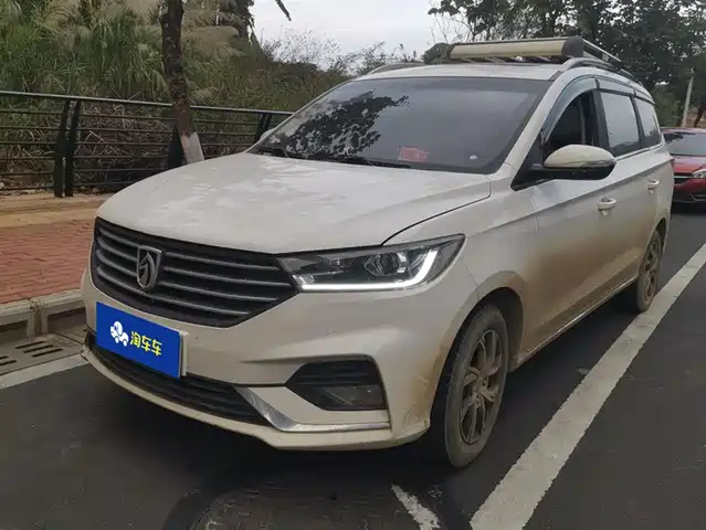 BAOJUN 360