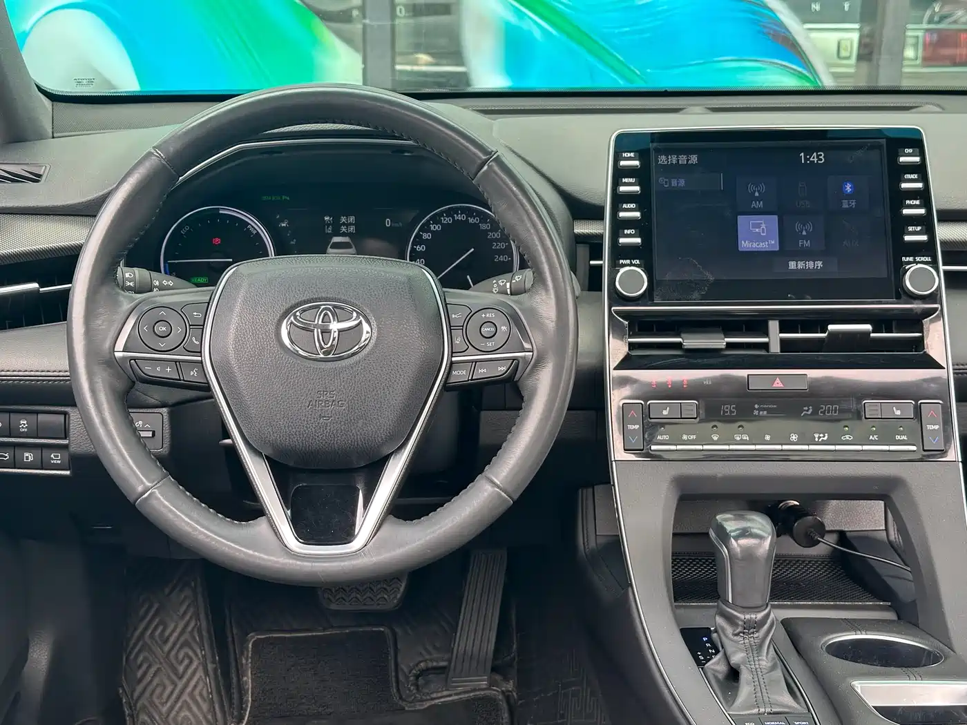 Toyota Avalon 2019 Hybrid 2.5L XLE Premium Edition China VI фото 8