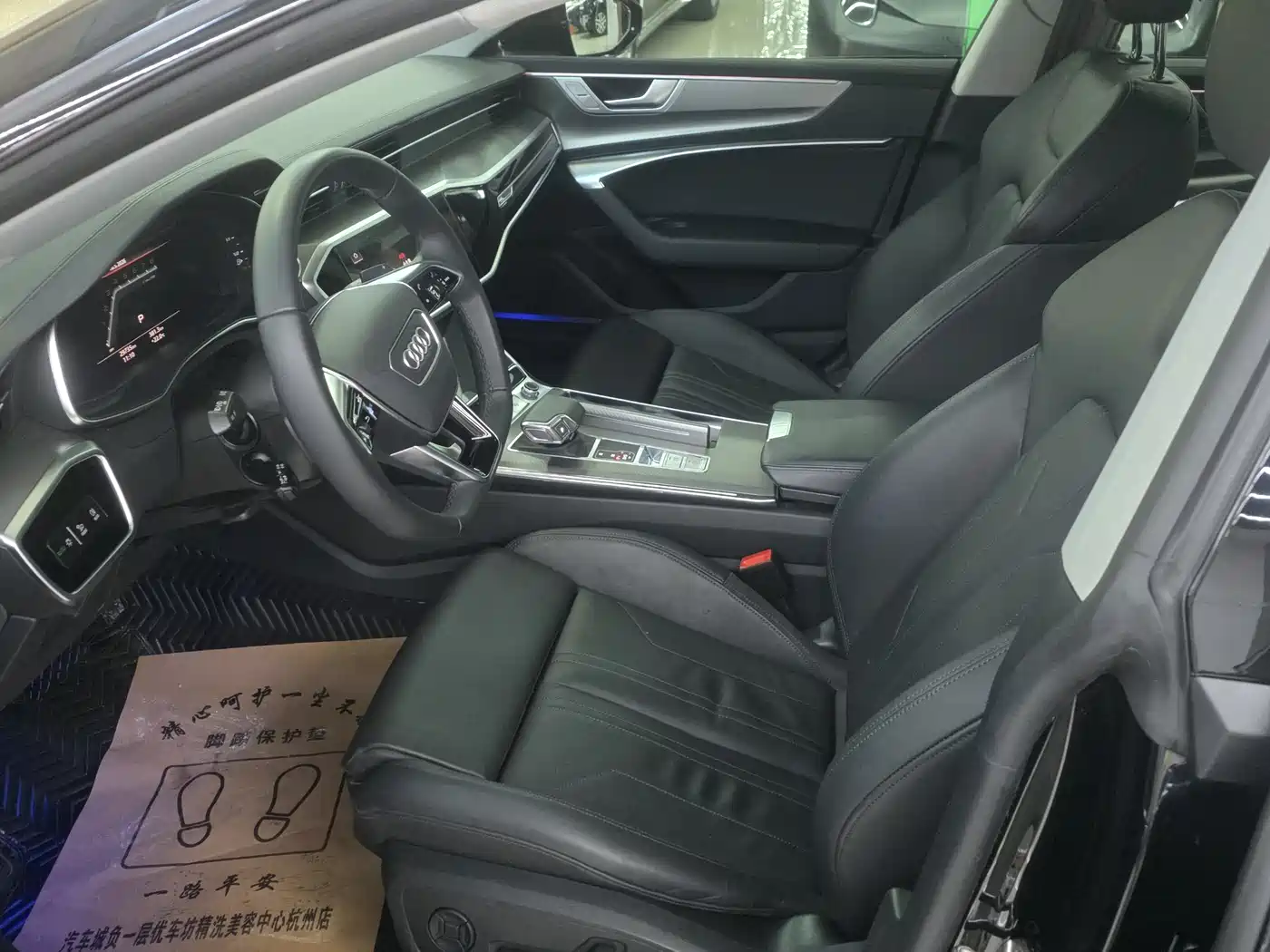 Audi A7 2023 Model 45 TFSI Premium Selection Edition фото 4