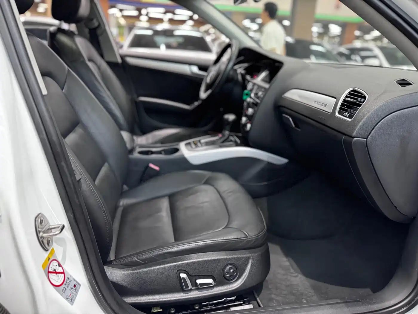 Audi A4L 2015 45 TFSI quattro Individual Sport фото 33
