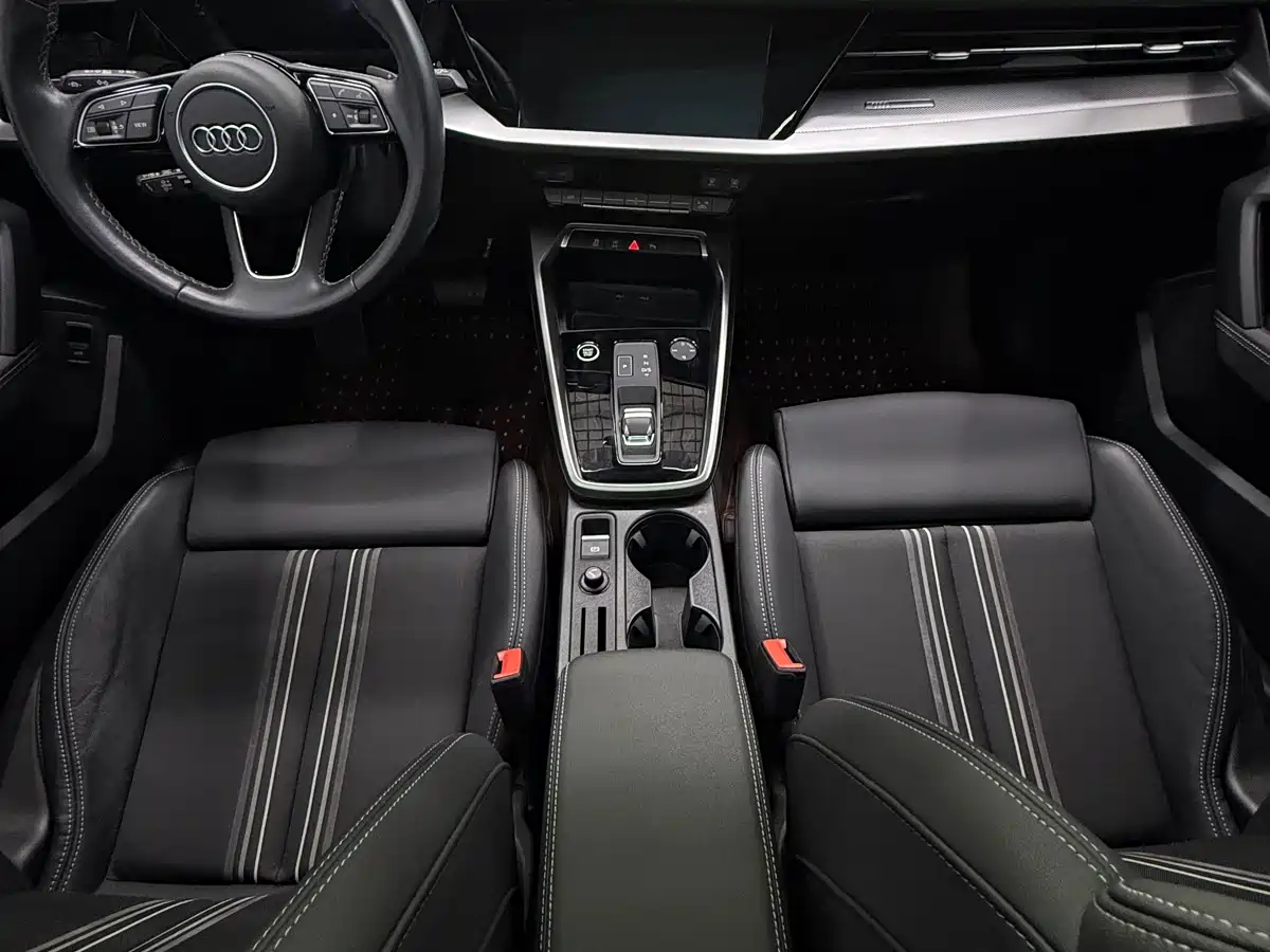 Audi A3 2023 Sportback 35 TFSI Fashion Sport фото 10
