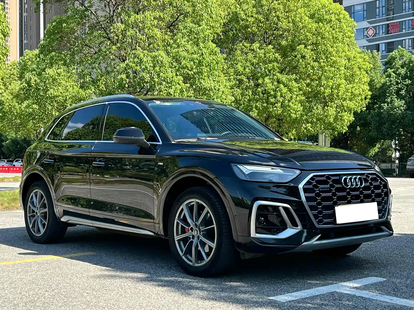Audi Q5L 2023 40T Luxury Dynamic фото 2