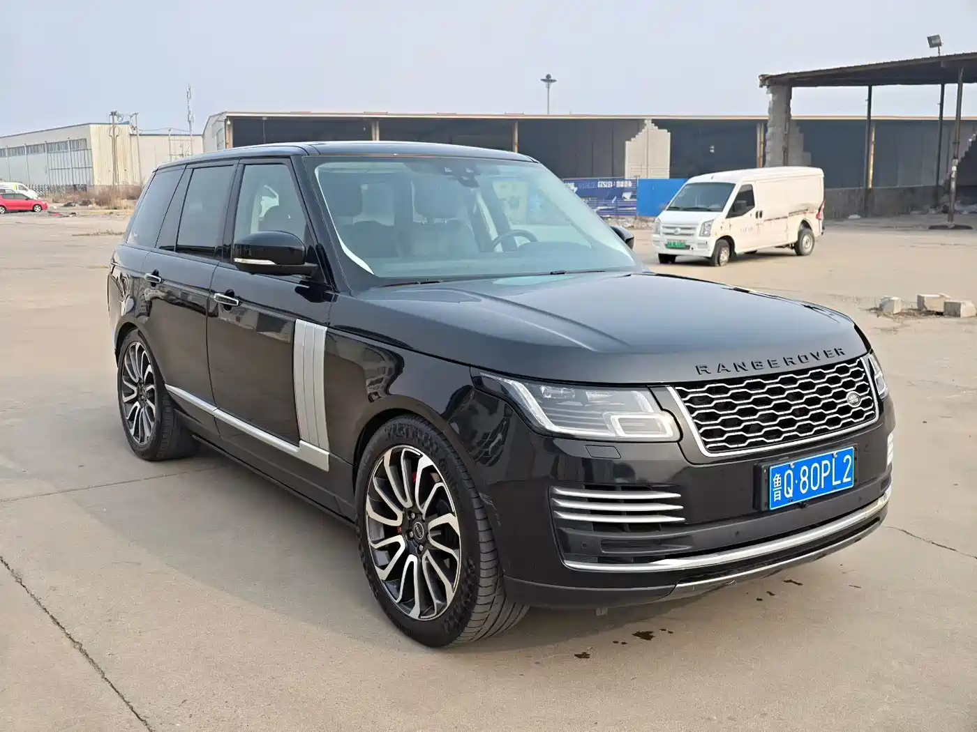 Land Rover Range Rover 2018 3.0 SC V6 Golden Age Edition фото 3