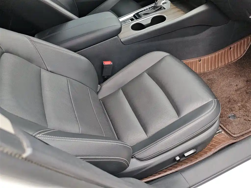 Photo 25 - Nissan Teana