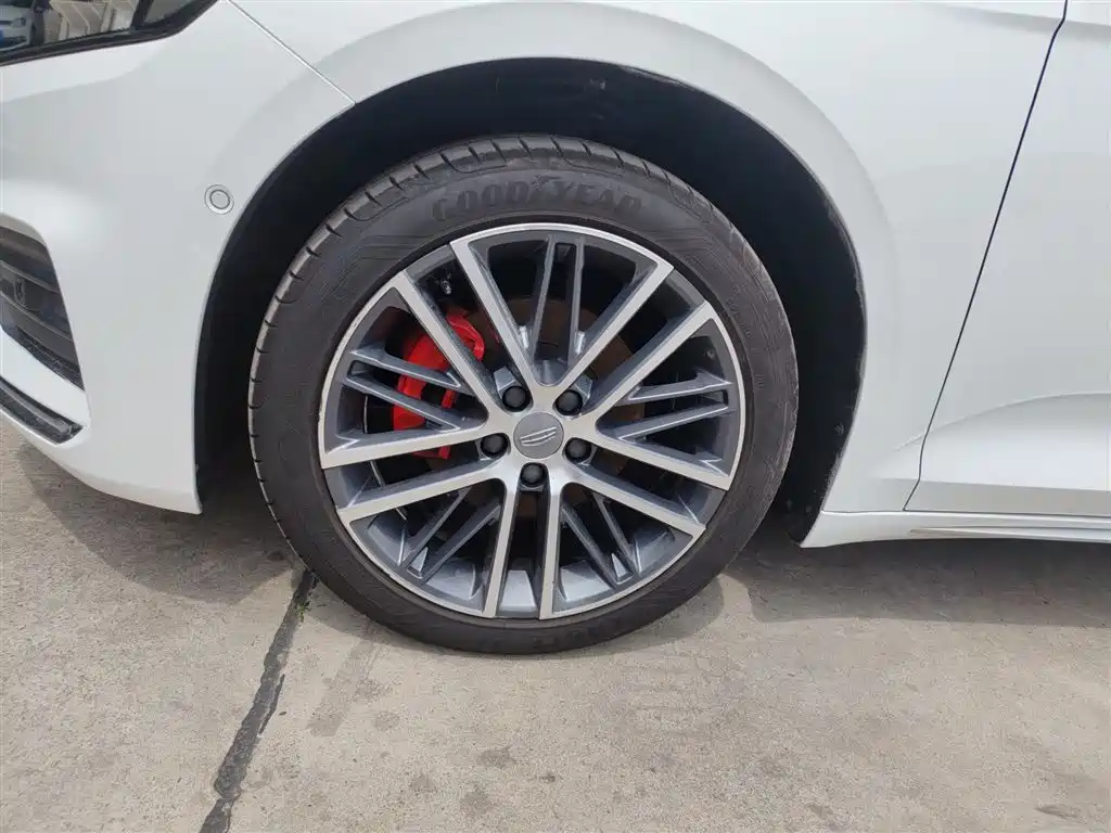 Фото 22 - Geely Preface