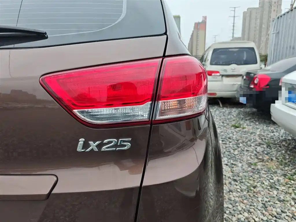 Hyundai Beijing Hyundai ix25 2017 1.6L Automatic Smart Edition фото 8