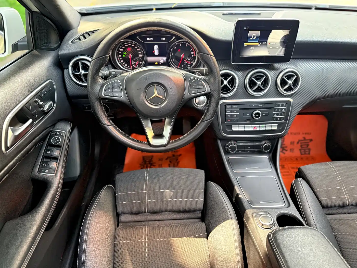 Mercedes-Benz A-Class (Import) 2017 A 200 Fashion Edition фото 14