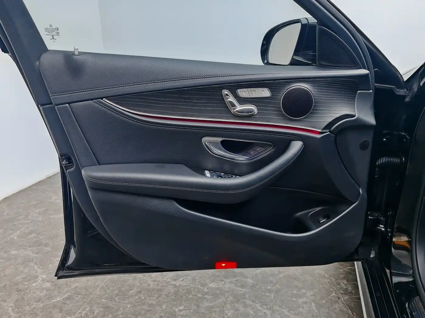 Mercedes-Benz E-Class 2020 E 260 L фото 28