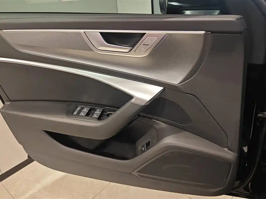 Audi A6L 2024 45 TFSI Premium Dynamic фото 7