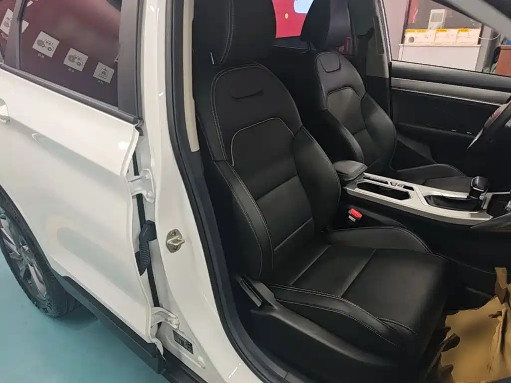 Geely Coolray 2025 2025 1.5L CVT Super Edition