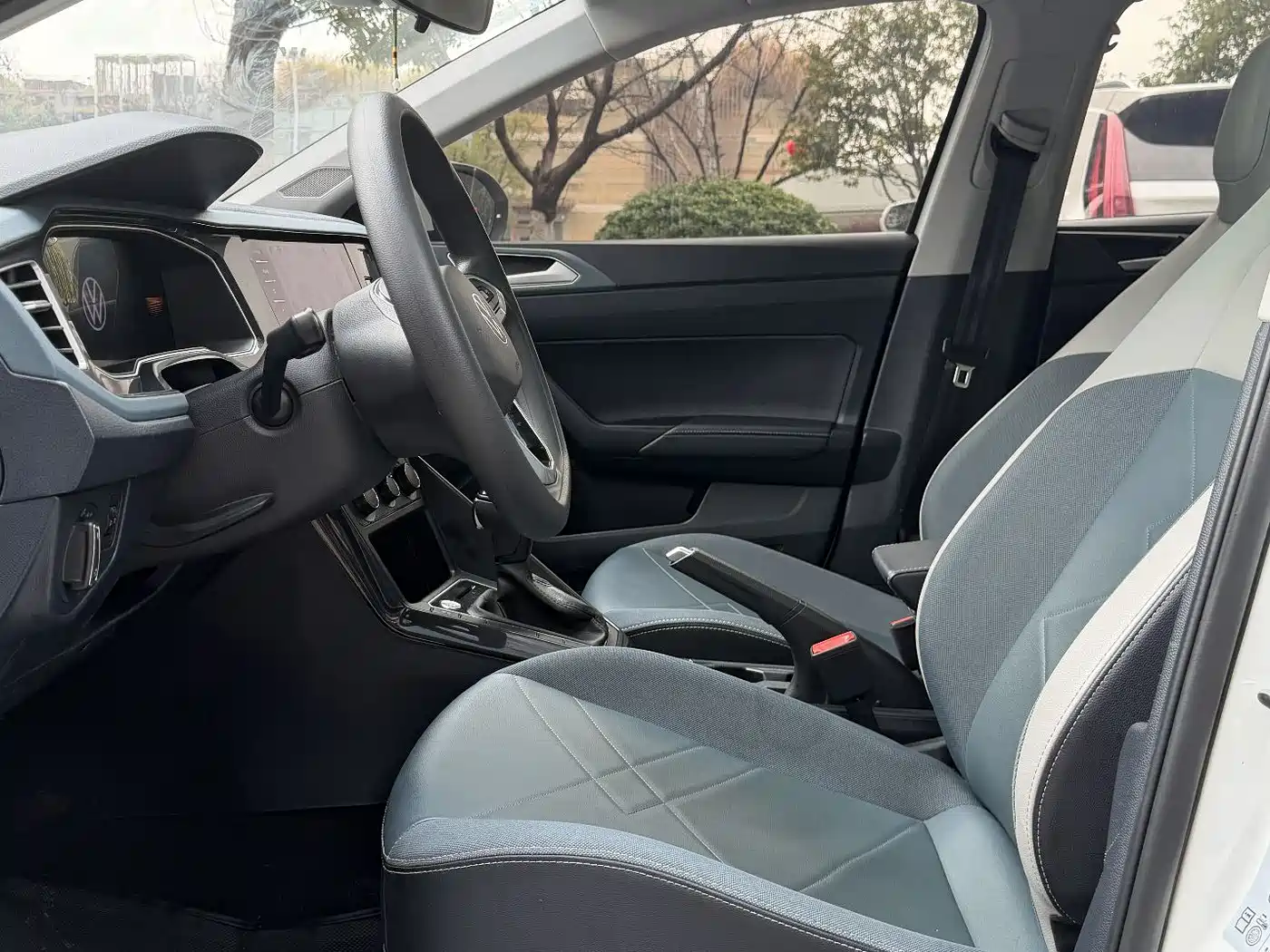 Volkswagen Lavida 2023 Xinrui 1.5L Auto Xinyi Edition фото 8