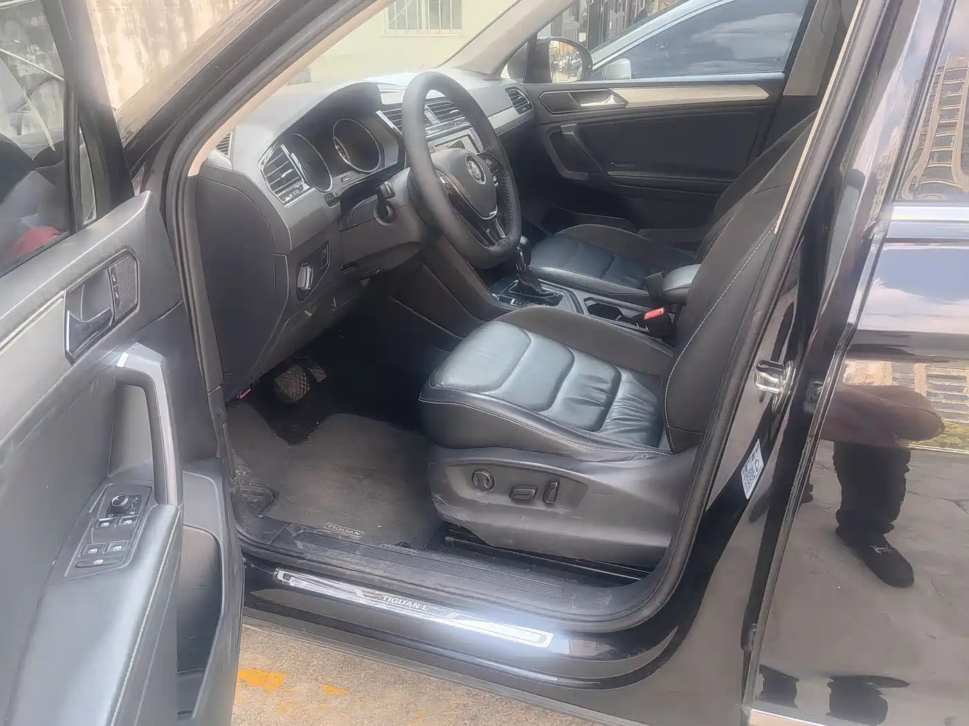 Volkswagen Tiguan L 2019 330TSI Automatic 2WD Panorama Comfort Edition China VI фото 4