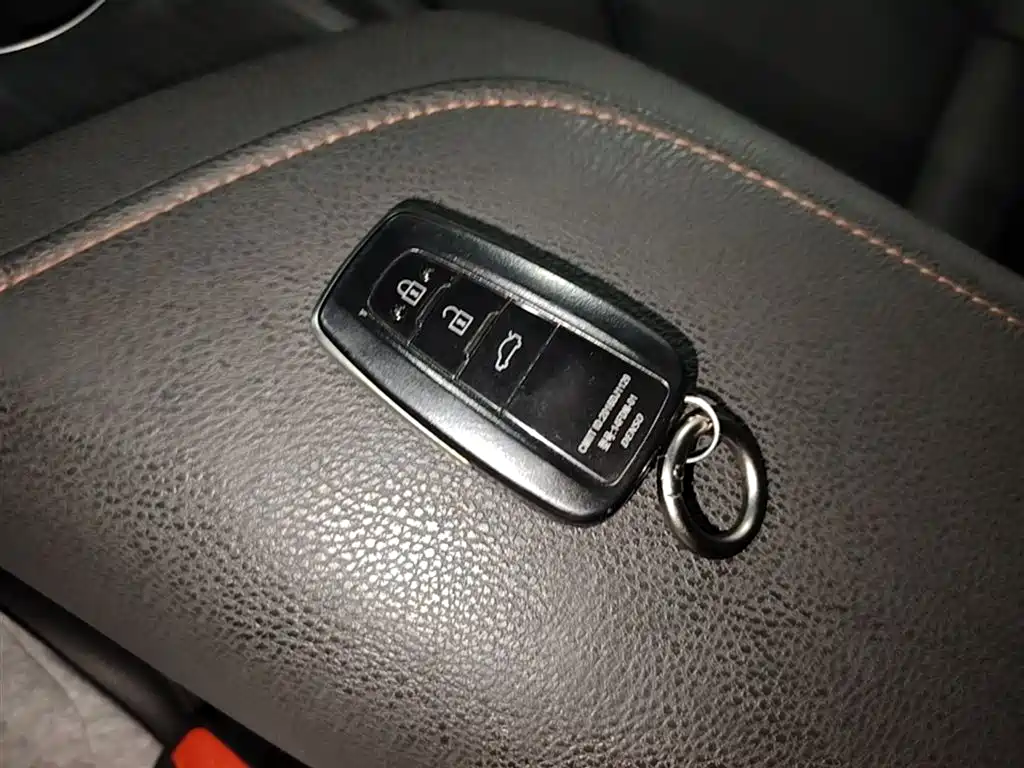 Toyota Camry 2023 2.5G Luxury Edition фото 9