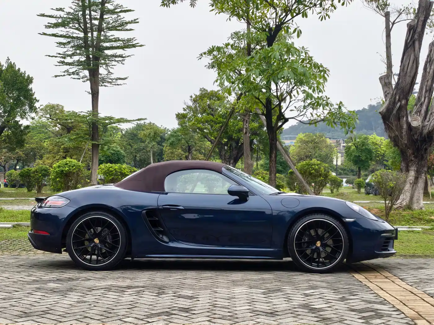 Porsche 718 2018 Boxster 2.0T фото 8