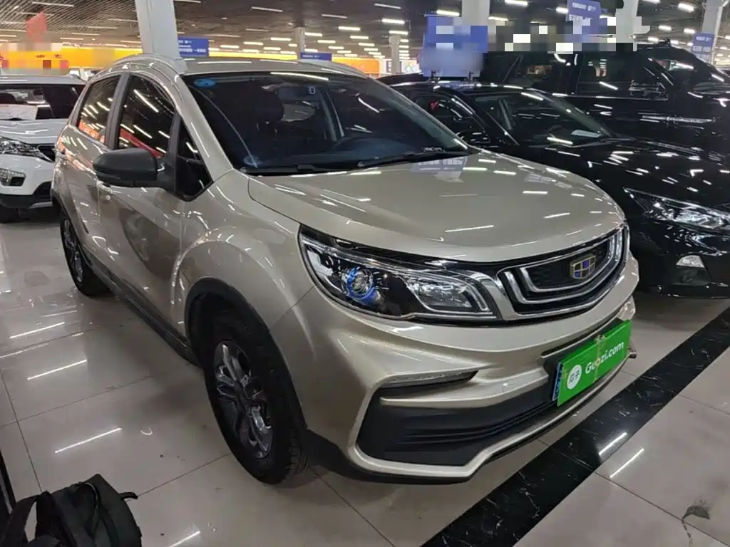 Фото 4 - Geely Vision X3