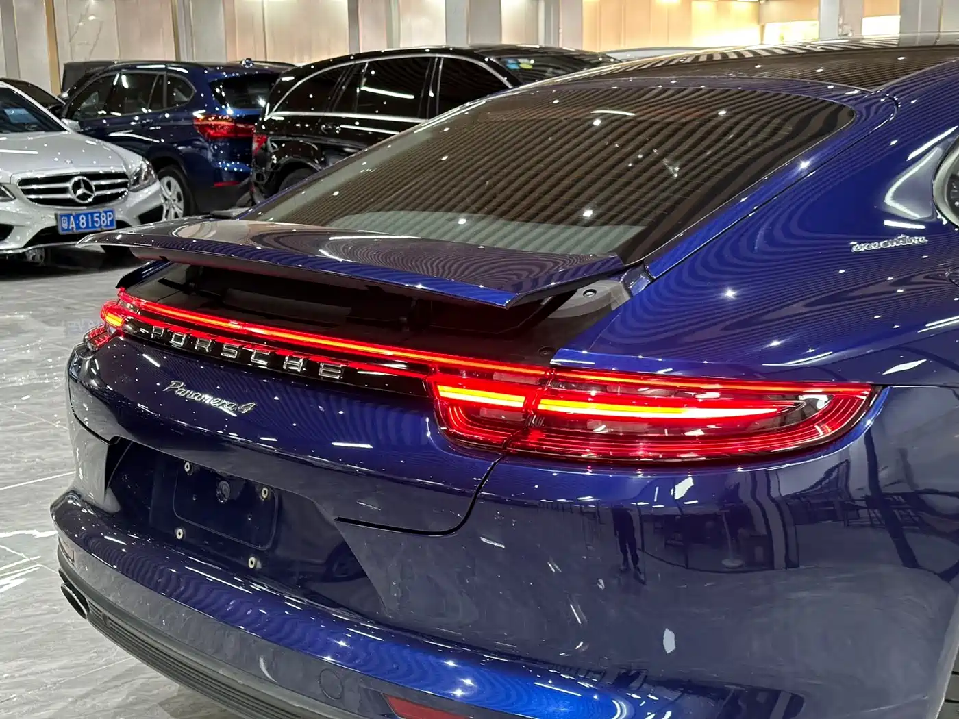Porsche Panamera 2021 Panamera 4 Executive Long Wheelbase 2.9T фото 11