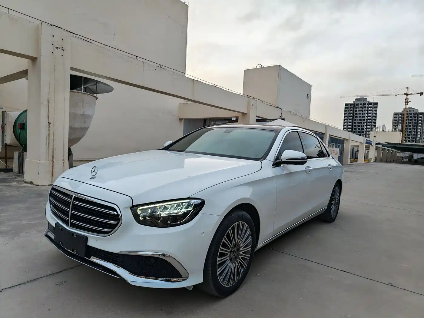 Mercedes-Benz E-Class 2021 E 300 L Luxury фото 3