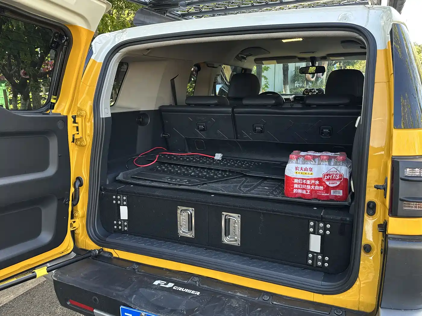 Toyota FJ Cruiser 2013 4.0L фото 14