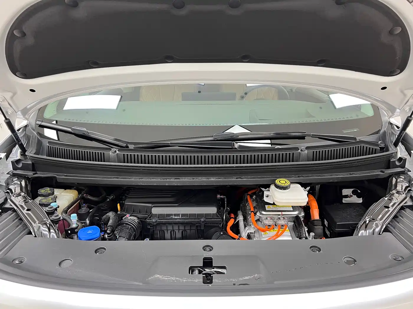 Denza D9 2022 DM-i 970 AWD Flagship фото 33