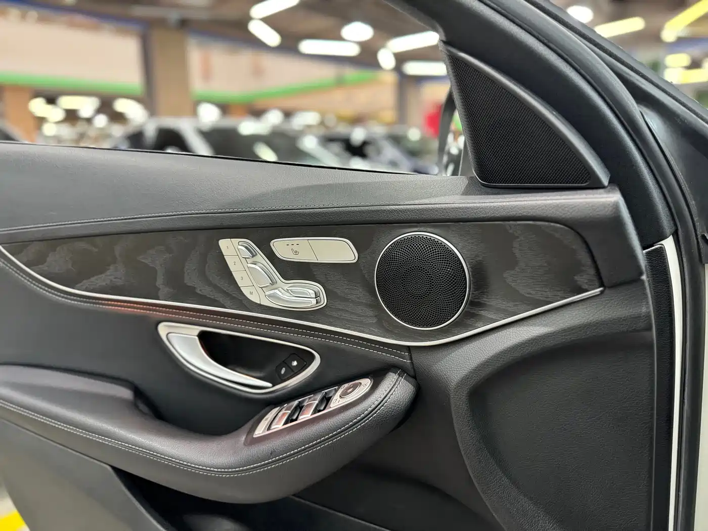 Mercedes-Benz C-Class 2015 C 300 L Sport фото 23