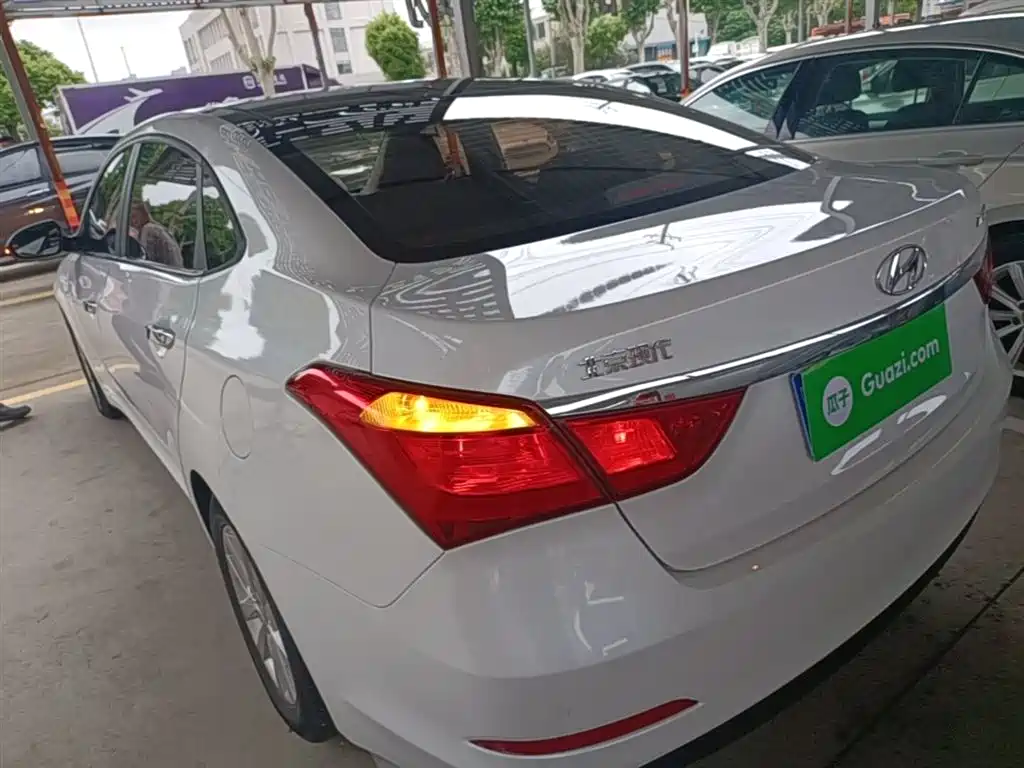 Hyundai Mistra 2014 1.8L Auto Smart GLS фото 5